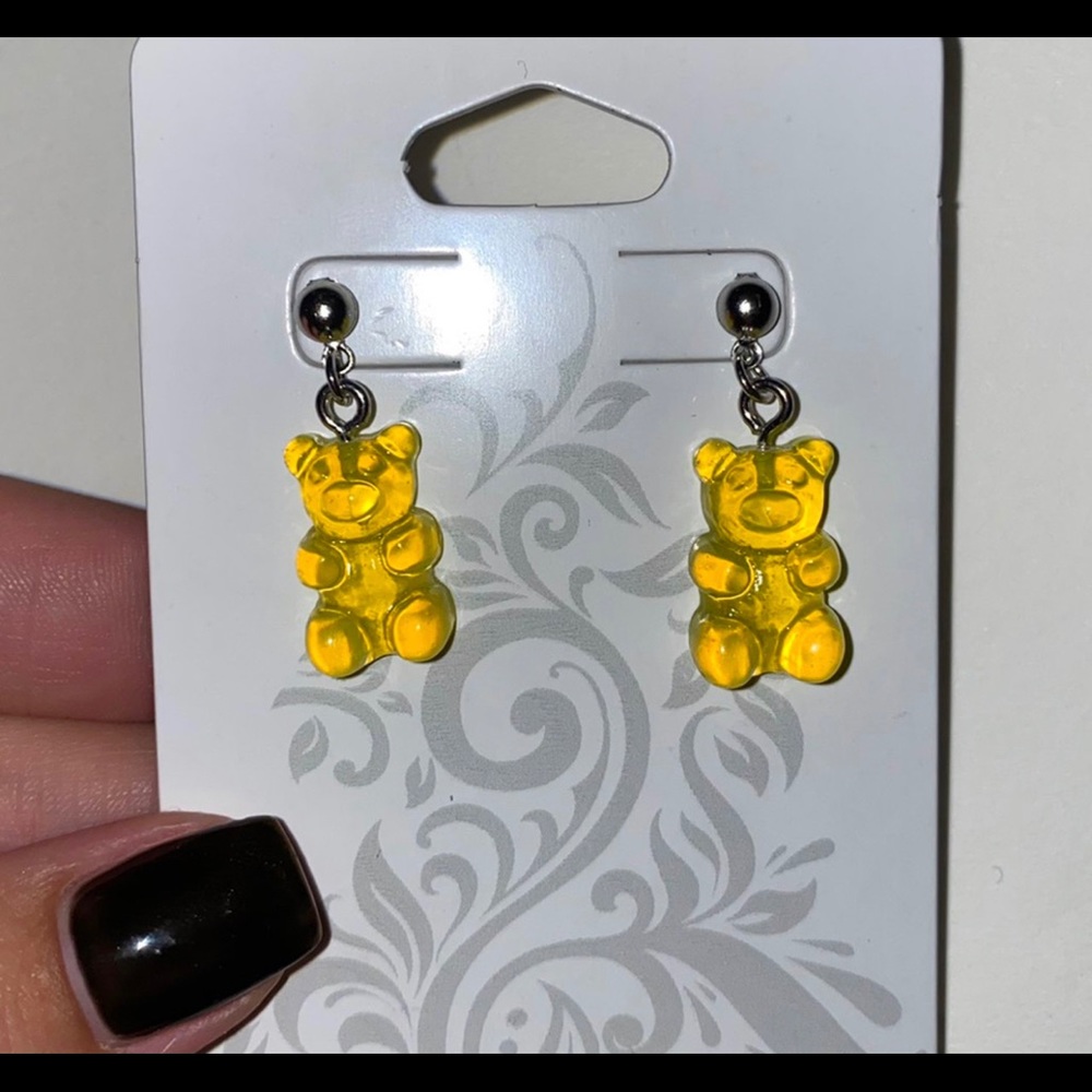silver brass knuckles dangle gummy bear earrings💛